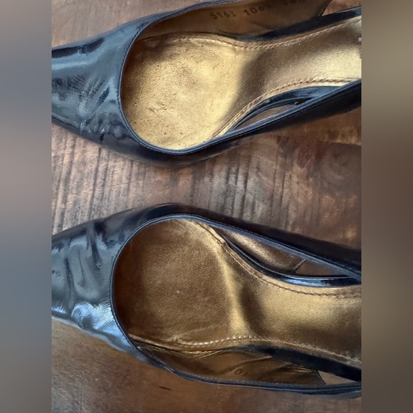 Dolce & Gabbana Women's Dark Blue Patent Slingback Heels Size 38.5 - Picture 4 of 9